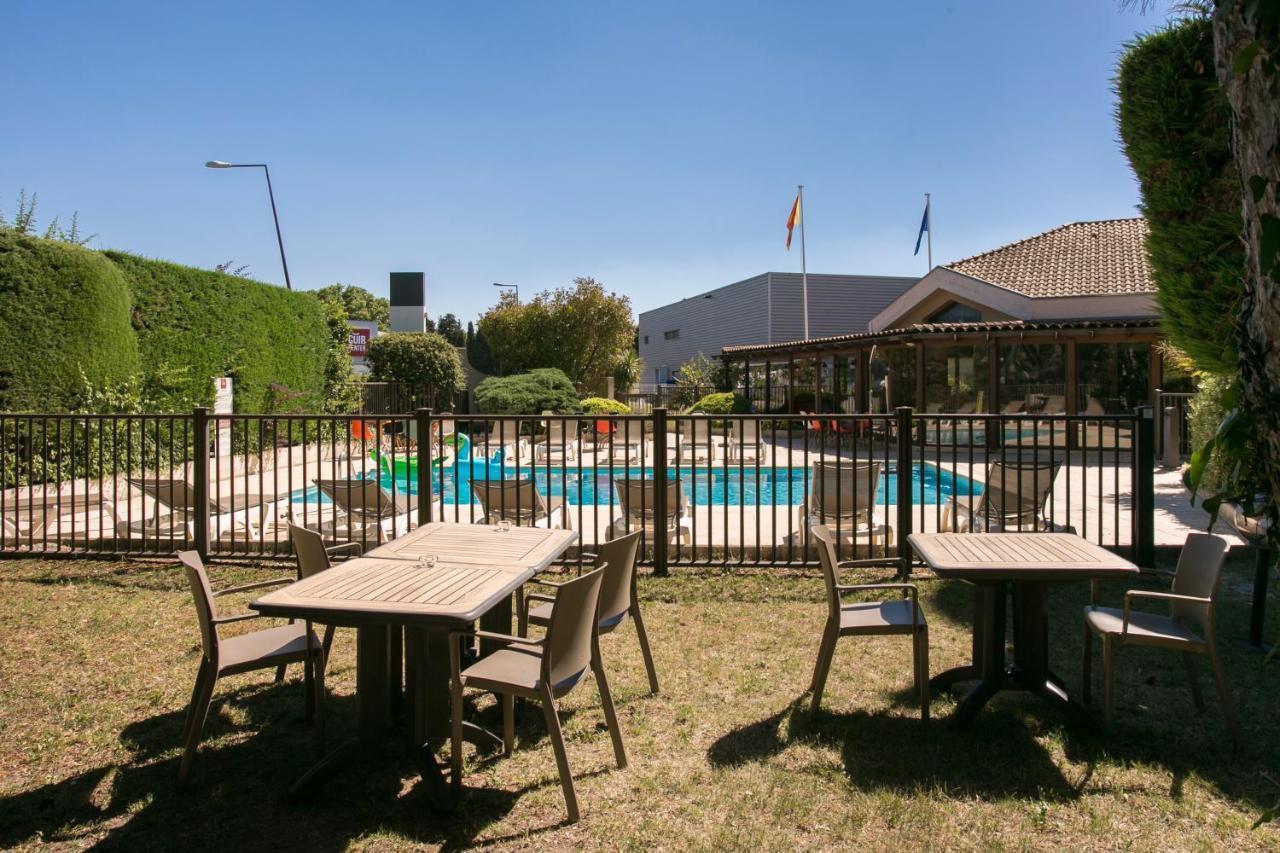 Ibis Avignon Sud Hotel Luaran gambar
